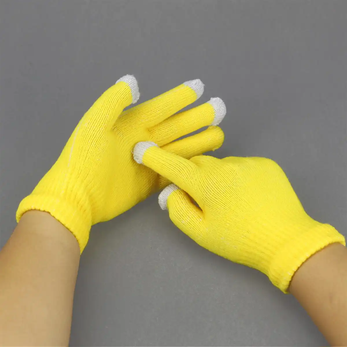 Magic Touchscreen Knit Gloves alternate product angle