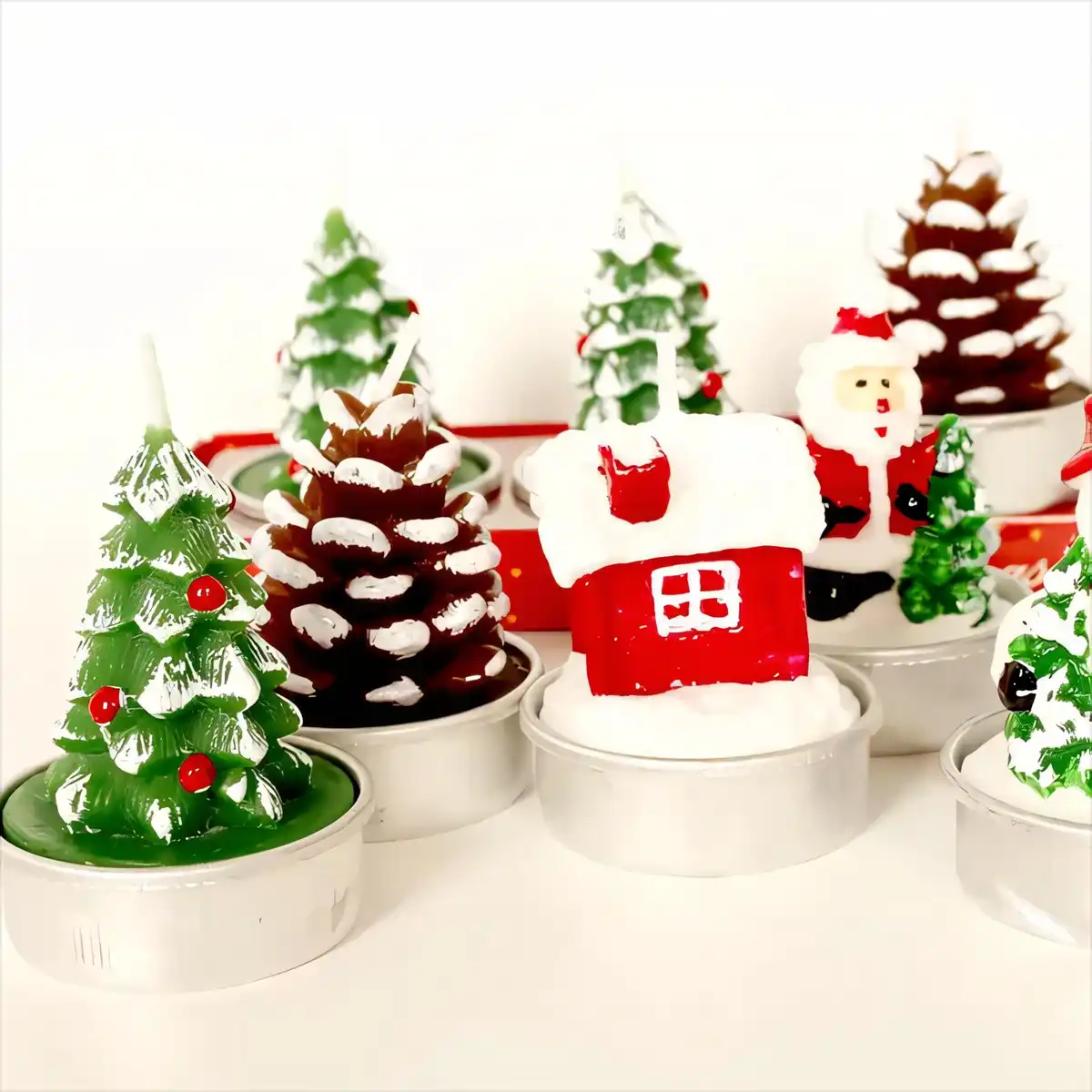 Festive Trio Scented Candle Set product detail view