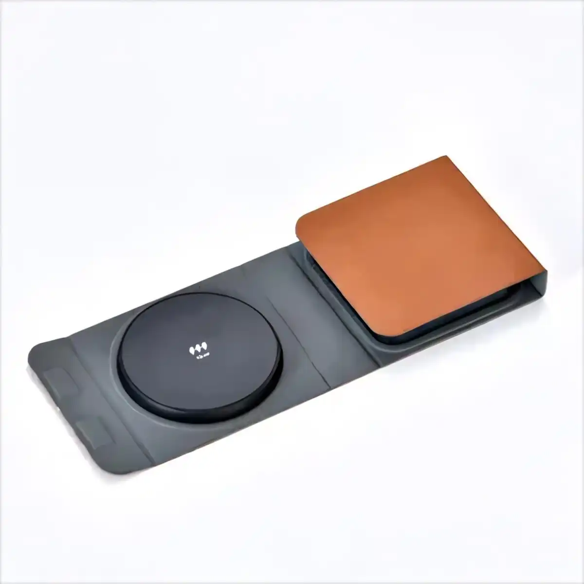 Leather 3-in-1 Wireless Charging Station additional product view
