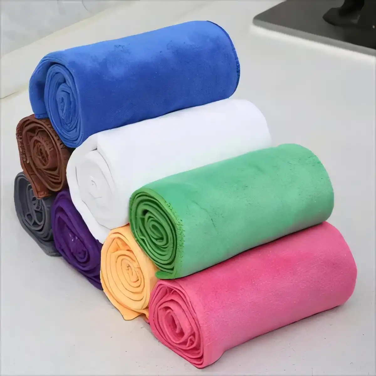Ultra Absorbent Microfiber Cleaning Towels alternate product angle